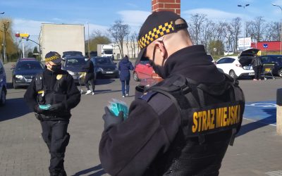 Rozdajemy maseczki seniorom