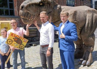 received_2411750955652292