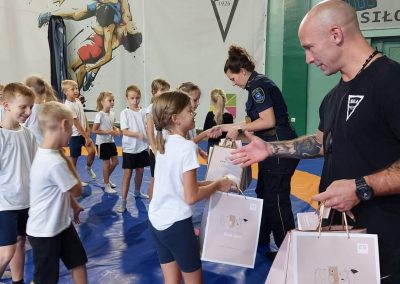 384488849_782125153719496_4545302420445323943_n