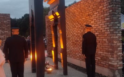 Pomnik Rosengarten w Parku Promenada